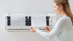 แผ่นกรองอากาศ/ สเปรย์โฟมทำความสะอาด Air Conditioner Filter
